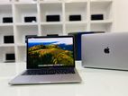 Macbook Pro 2018 - Intel i5 +16GB RAM -256GB SSD / Touch Bar()