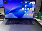 MacBook Pro 2019 16 inch