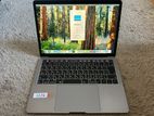 MacBook Pro 2019 8GB 256GB