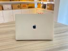 Macbook Pro 2019 i7 16GB 512GB AMD Redeon 5300M 4GB With Touch Bar