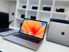 Macbook Pro 2020 - Intel i5 +16GB -512GB NVME / Touch Bar