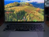 Apple MacBook Pro