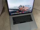 MacBook Pro i7 16GB 2016