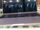 MacBook Pro intel i5 16GB Ram 1TB SSD 13 inch