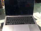 MacBook Pro intel i5 16GB Ram 1TB SSD 13 inch