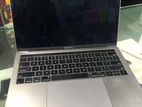 MacBook Pro intel i5 16GB Ram 1TB SSD 13 inch