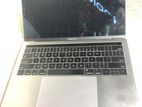 MacBook Pro intel i5 8GB Ram 1TB SSD 13 inch