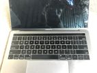 MacBook Pro intel i5 8GB Ram 1TB SSD 13 inch