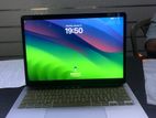 Macbook Pro M1 ( 8GBGB RAM / 256 SSD)