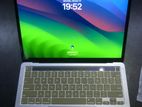 MacBook Pro M1 ( 8GBGB RAM / 256 SSD)