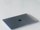 Apple MacBook Pro