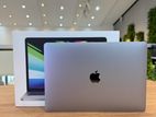 Macbook pro M2