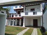 Madapatha Road Luxury House For Sale In Piliyandala