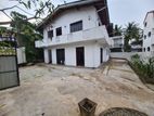 Maharagama : 16.6P (6 BR ) House for Sale bellow Land Value