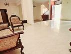 Maharagama : 4BR (11.2P) House for Sale at Temple road