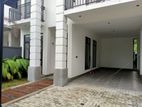 Maharagama Brand New Three Story House for Sale