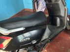 Mahindra Gusto 2010