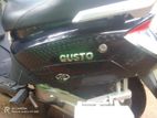Mahindra Gusto 2015