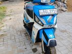 Mahindra Gusto 2017