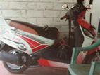 Mahindra Gusto 2018