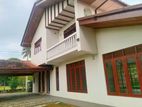 Main Road Facing 05 Rooms House for Rent