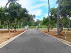 Main Road Facing Land for Sale in Mellawagedara - H 10
