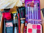 Make Up Pack