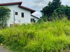 Malabe - Kahanthota Rd | Land For Sale 7 Perches