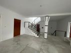 Massive Luxury 06 bedroom property for rent at Bauddhaloka Mw (EM030SS)