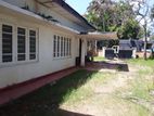 matara city 32.5 Per Land with old House For sale