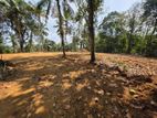Mawak Oya Facing Land for Sale - Handapangoda