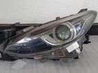 Mazda axela 3 head light