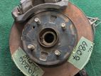 MAZDA DEMIO WHEEL HUB WITH BRAKE CALIPER