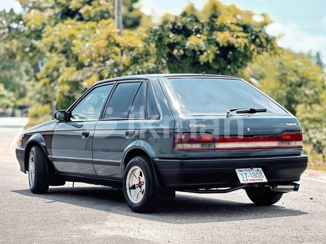 Mazda Familia 1987 photo 4
