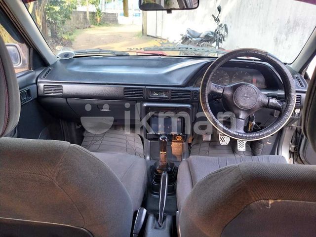 Mazda Familia 1991 photo 3