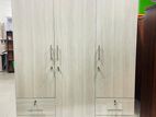 Melamine 3 door 4 lagrs