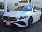 Mercedes Benz A180 AMG line premium 2024