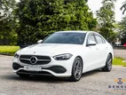Mercedes Benz C200 LUXURY LINE 2024