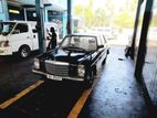 Mercedes Benz C220 W115 1978