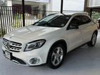 Mercedes Benz GLA 180 Premium Plus 2017