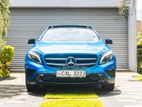 Mercedes Benz GLA 200 2015