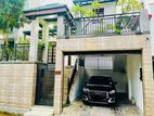 (MH169) 3 Storey House for Sale in Athurugiriya