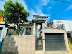 (MH169) 3 Storey House for Sale in Athurugiriya