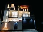 (mh282) 3 Storey House for Sale in Athurugitiya