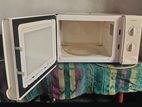Microwave Oven