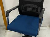 Mid Back Chair 842