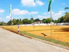 මීගොඩ 122 ( High Level ) ප්‍රධාන බස් පාරට ඇවිදින දුරින්