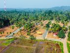 මීරිගම Town එකට Highway විනාඩි 5න් 10න් බිම් කොටස්