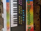 Miles Electronic Keyboard with 44 Mike and Charger