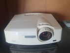 Mitshubishi XD 600U Daylight Projector